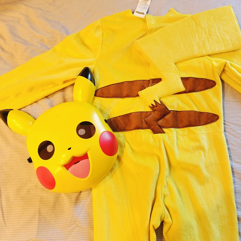 Pokemon Halloween Costume Size S/P (4-6)